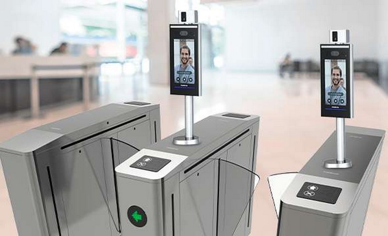 Sistema de controle de acesso biometrico